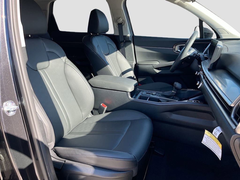 Certified 2025 Kia Sorento S AWD/4WD image 30