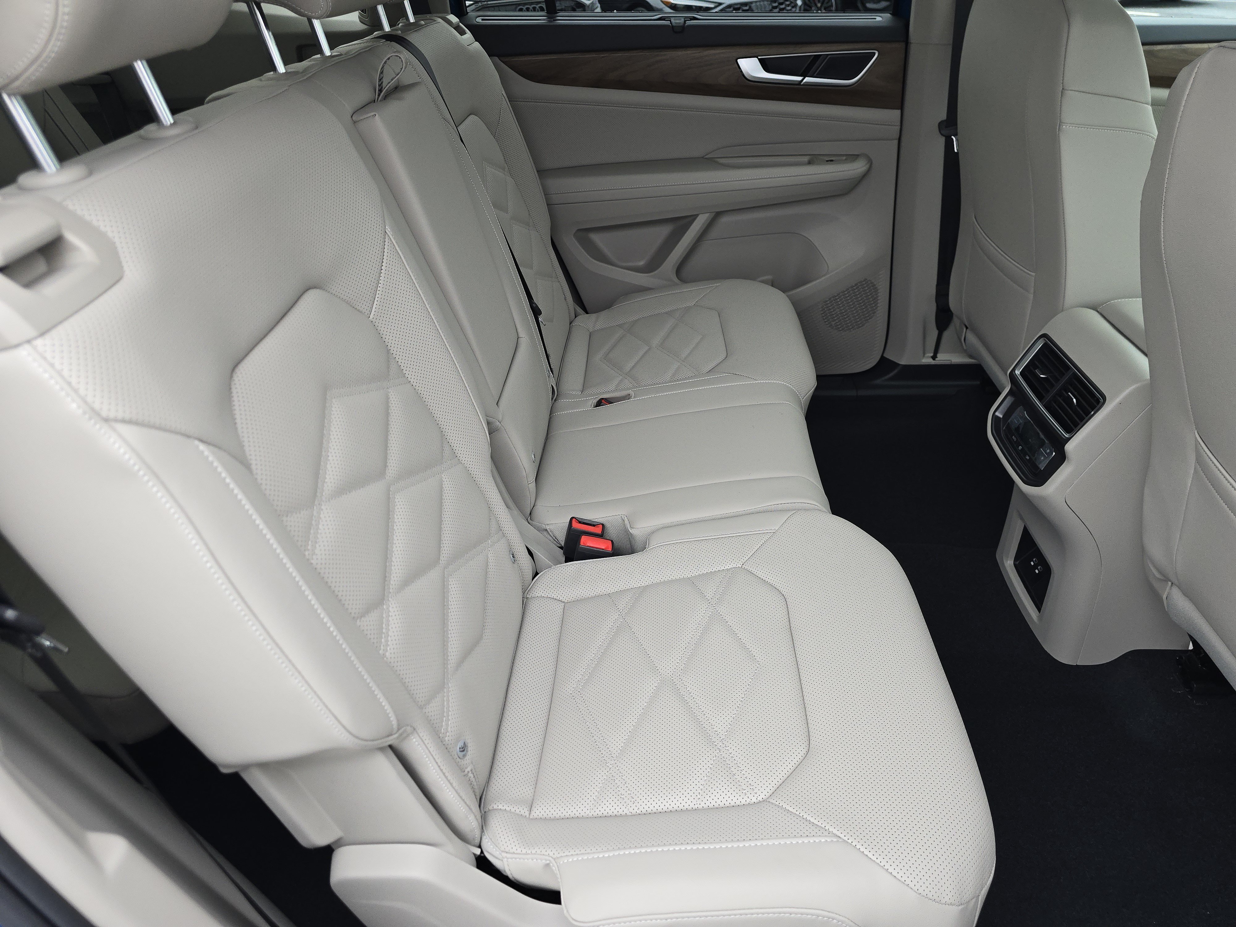 New 2026 Volkswagen Atlas SE AWD/4WD image 16