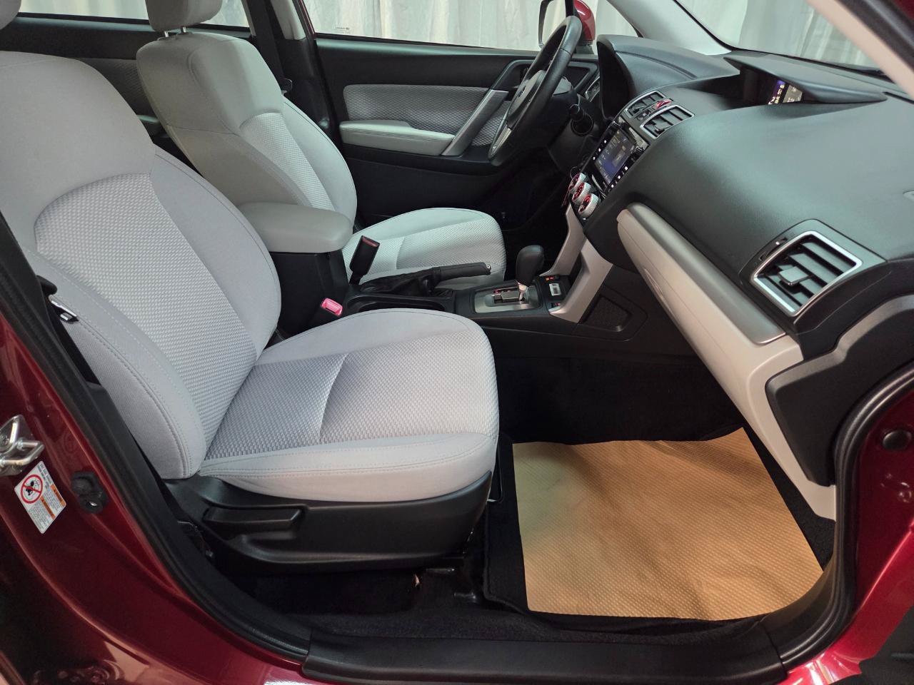 Used 2018 Subaru Forester 2.5i Premium w/ All-Weather Package AWD/4WD image 14