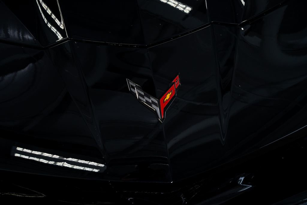 Used 2023 Chevrolet Corvette Stingray Premium Conv w/ Z51 Performance Package RWD image 6