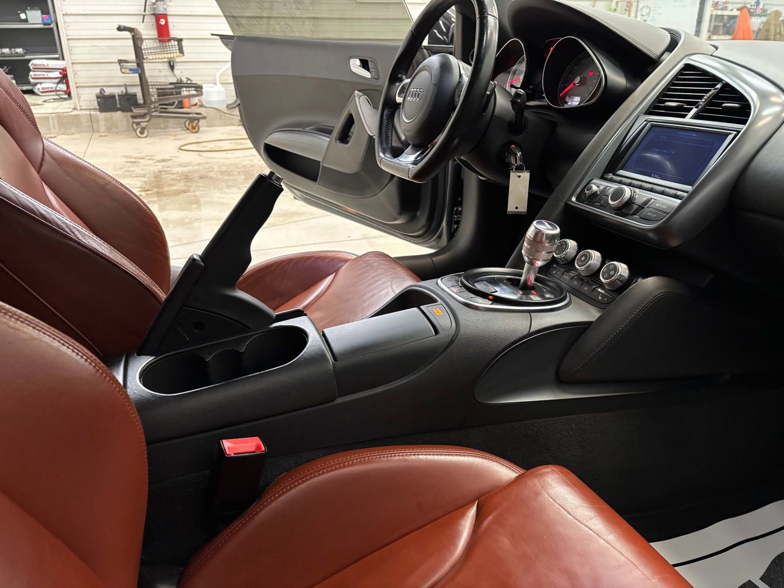 Used 2009 Audi R8 V8 image 28