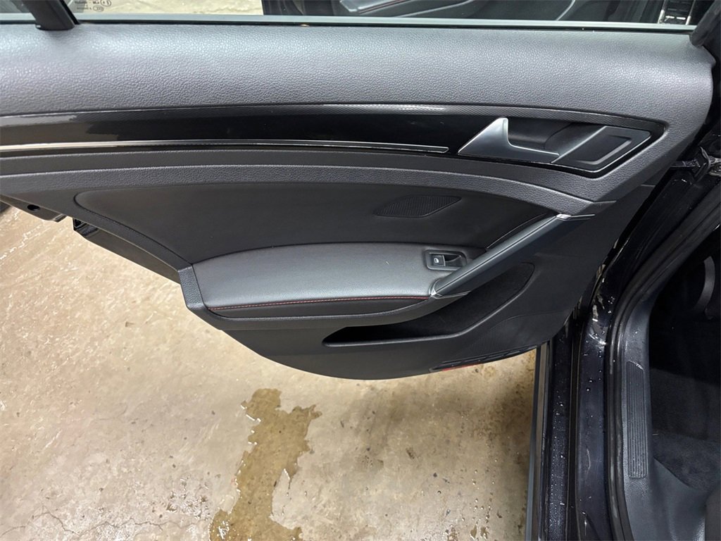 Used 2015 Volkswagen GTI Autobahn image 15