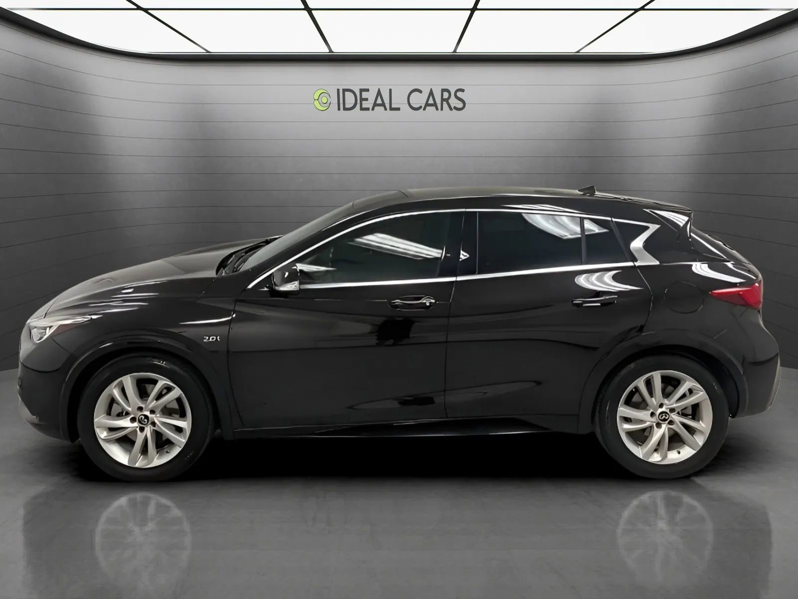 Used 2018 INFINITI QX30 FWD image 8