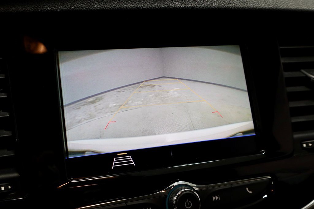 Used 2021 Buick Encore Preferred image 2