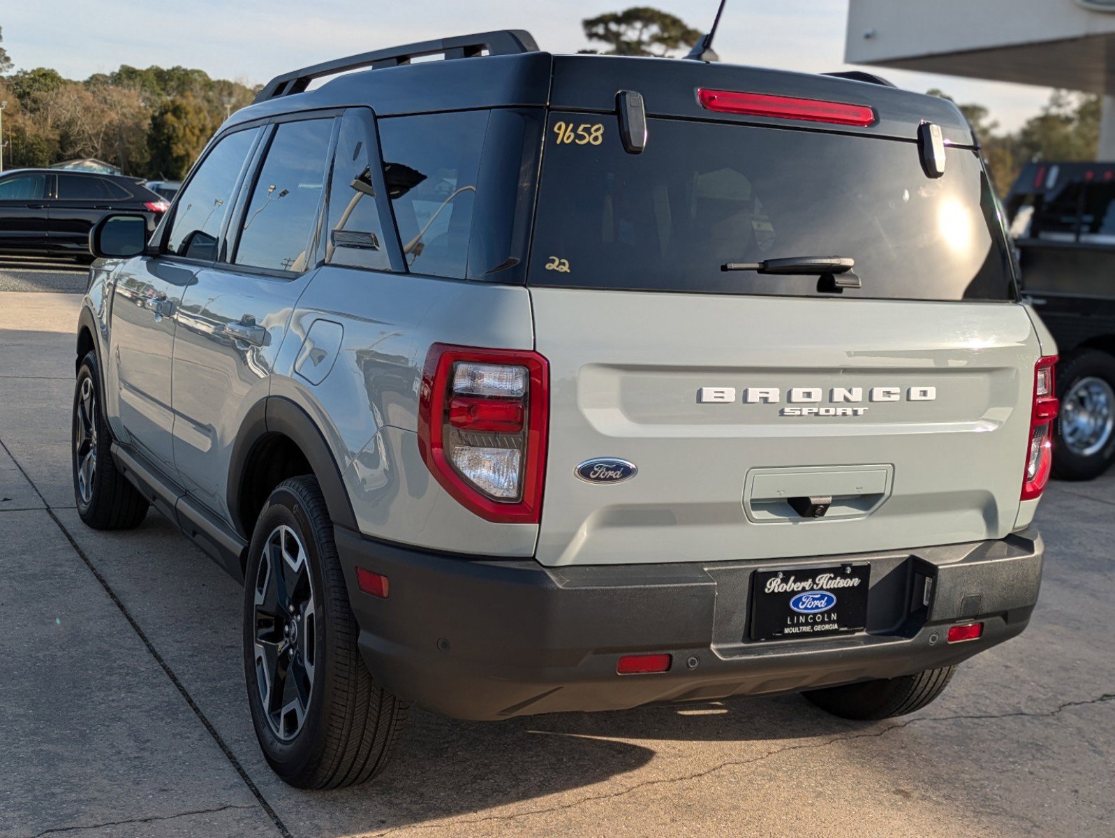 Used 2022 Ford Bronco Sport Outer Banks w/ Tech Package image 8