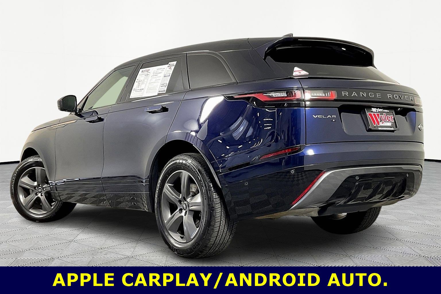 Used 2021 Land Rover Range Rover Velar R-Dynamic S image 4