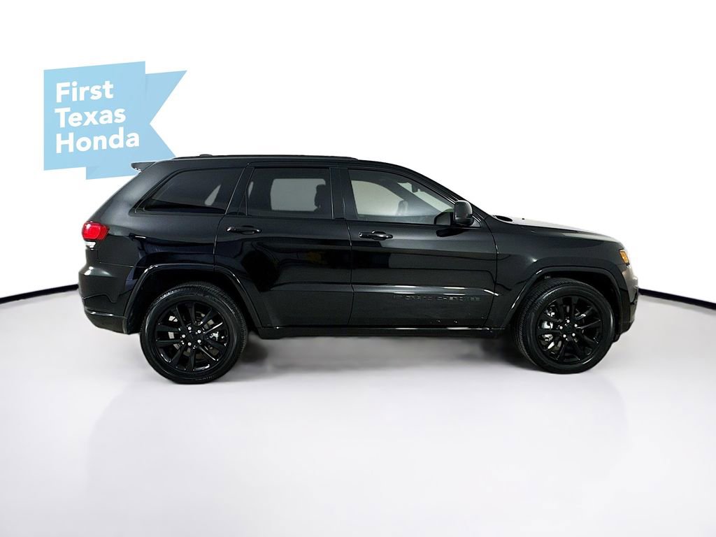Used 2022 Jeep Grand Cherokee Laredo X image 9