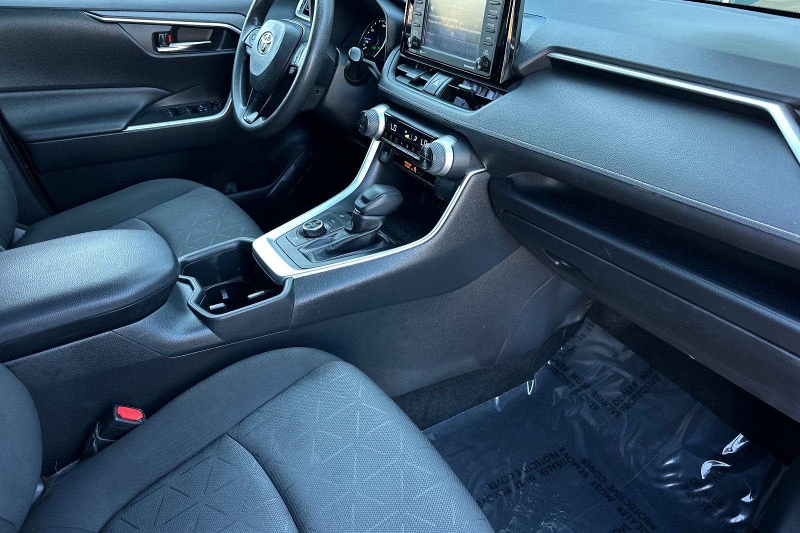 Used 2022 Toyota RAV4 XLE w/ Convenience Package image 20