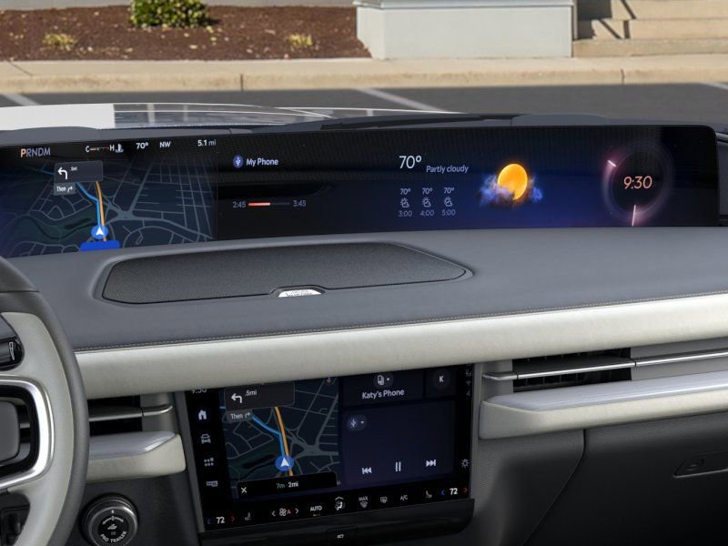 New 2026 Lincoln Navigator L Reserve AWD/4WD image 14