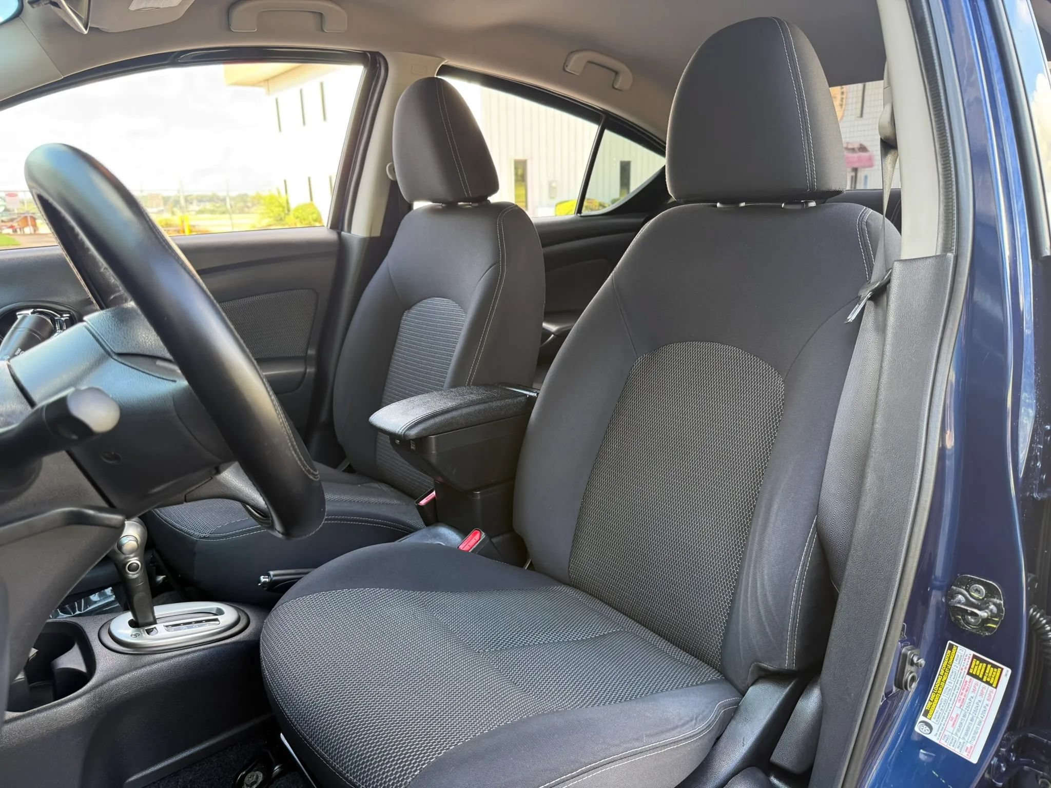 Used 2014 Nissan Versa SV w/ Convenience Package FWD image 26