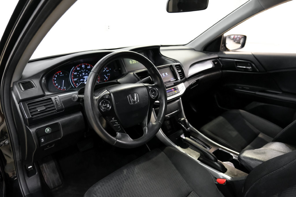 Used 2014 Honda Accord Sport image 3