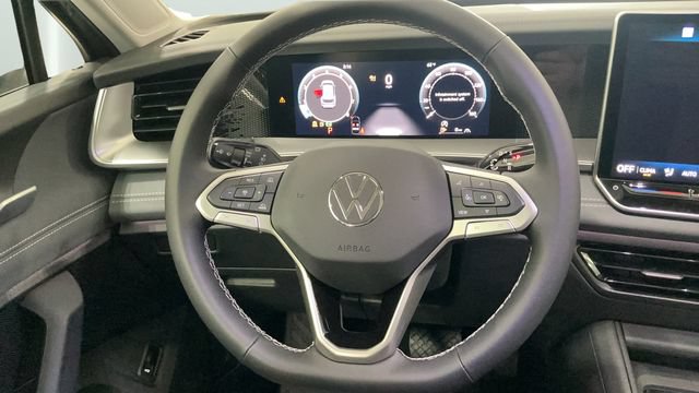 New 2026 Volkswagen Tiguan SE AWD/4WD image 23