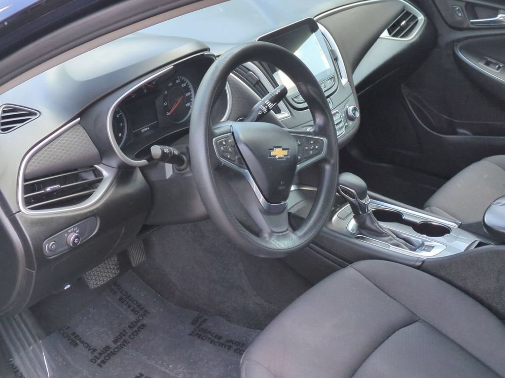 Used 2022 Chevrolet Malibu LT FWD image 11