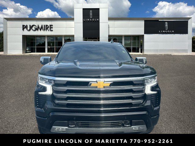 Used 2025 Chevrolet Silverado 1500 High Country AWD/4WD image 2