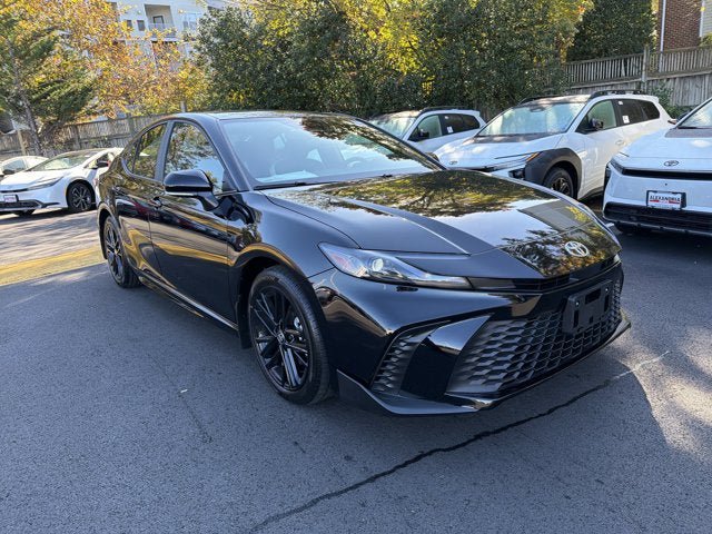 New 2026 Toyota Camry SE w/ Convenience Package FWD image 3