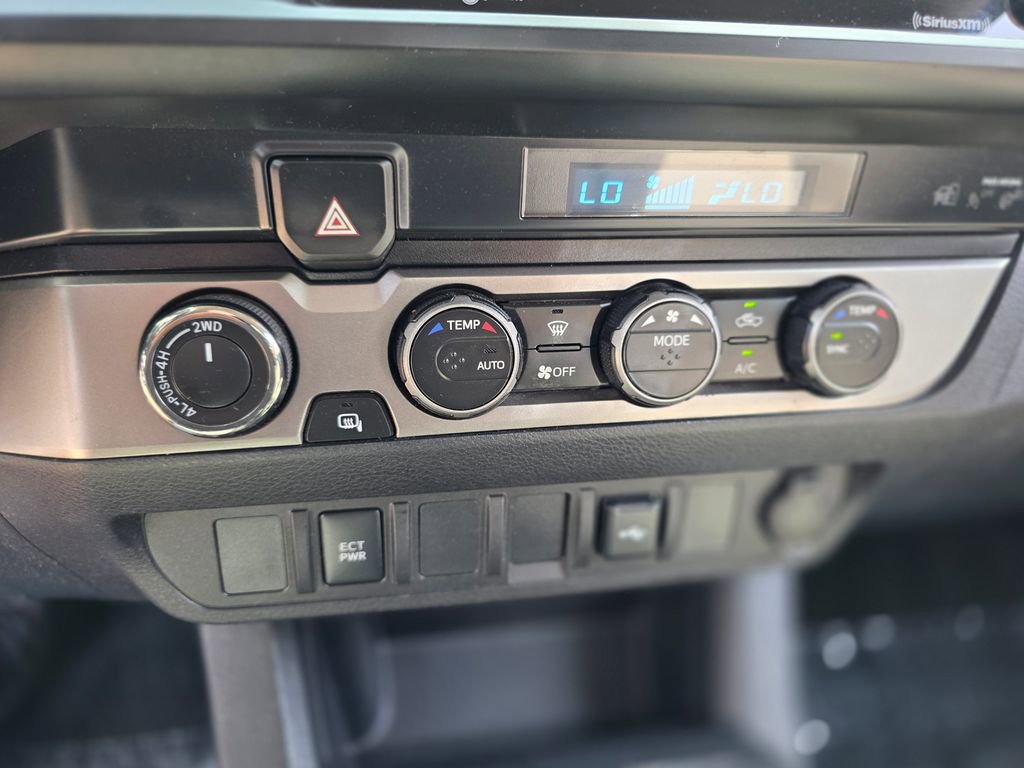 Used 2022 Toyota Tacoma SR image 29