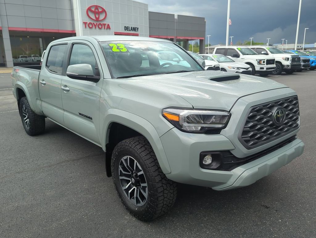 Used 2023 Toyota Tacoma TRD Sport w/ Black Out Package (TMS) AWD/4WD image 1