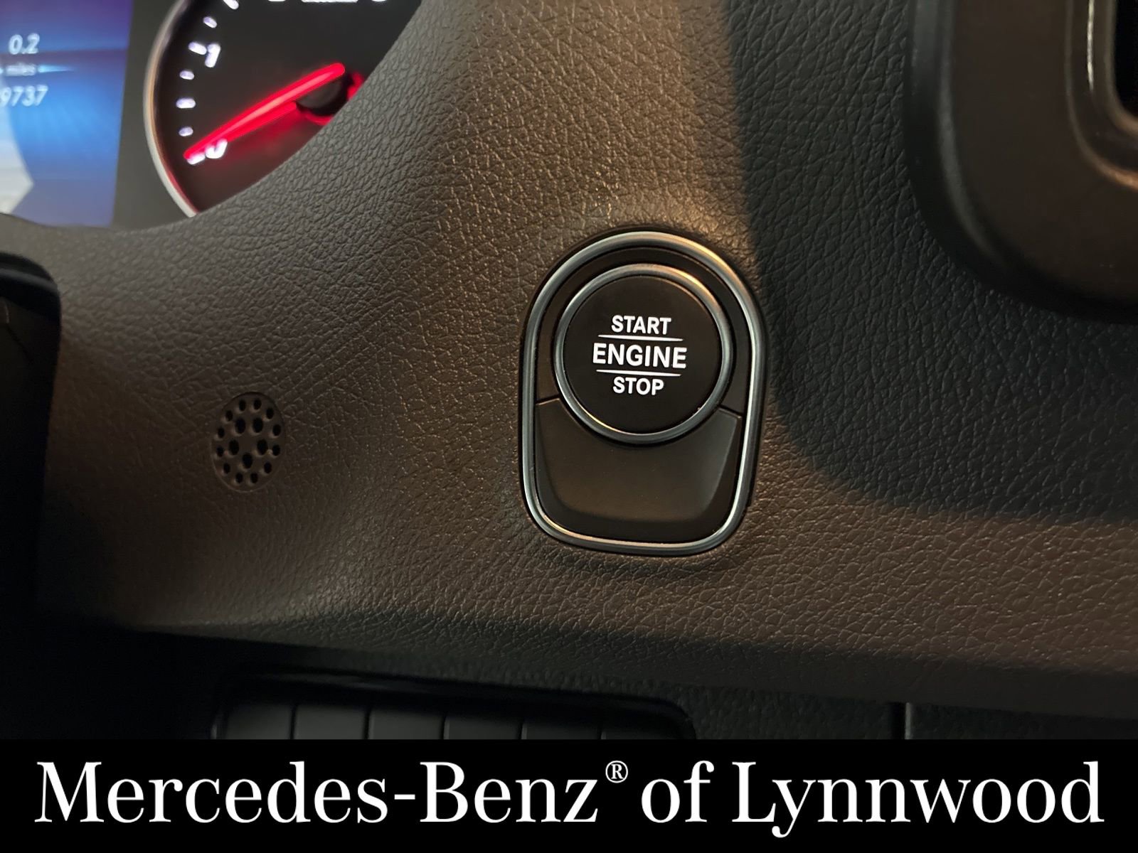 Used 2024 Mercedes-Benz Sprinter 2500 image 12