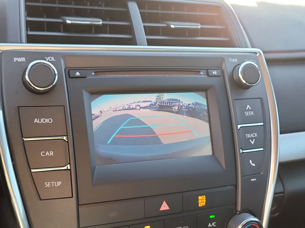 Used 2017 Toyota Camry SE image 20