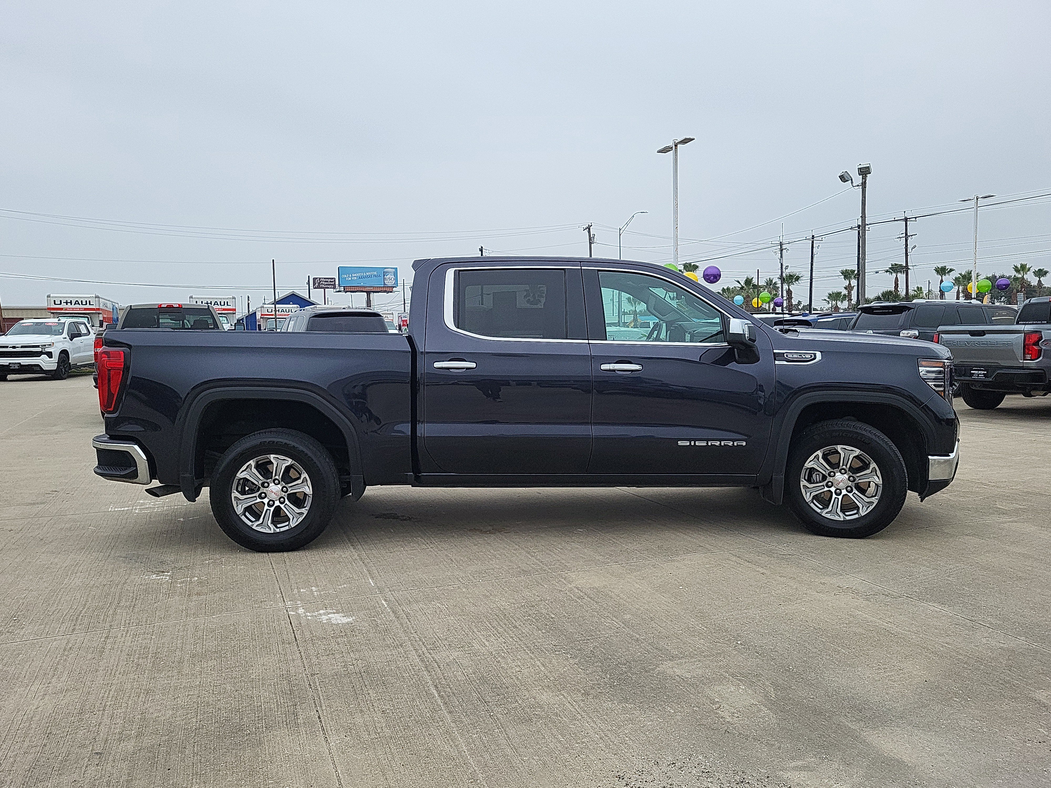 Used 2025 GMC Sierra 1500 SLT image 4