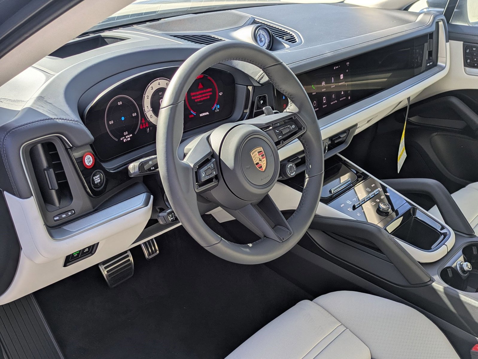 New 2025 Porsche Cayenne S image 4
