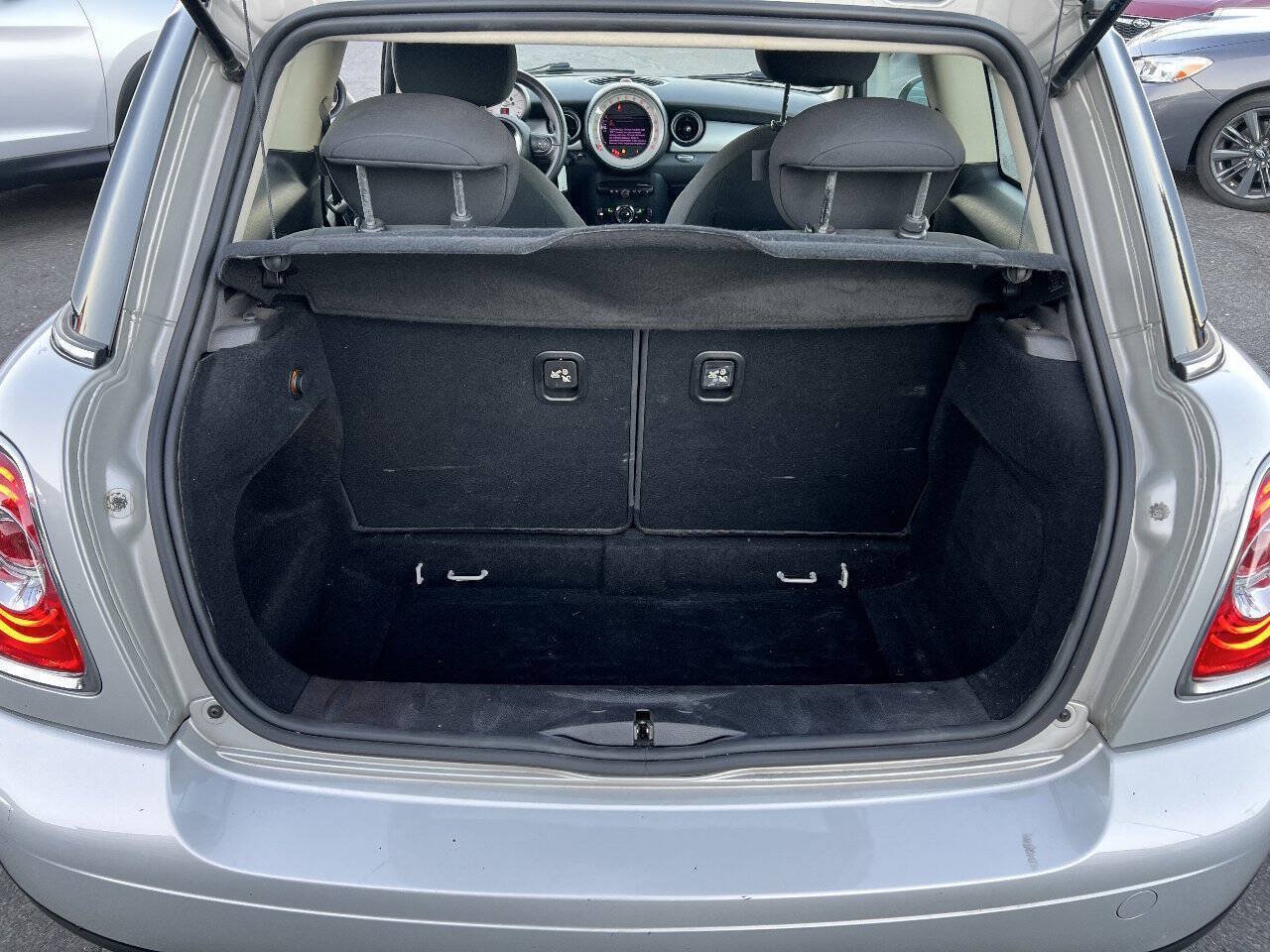 Used 2011 MINI Cooper Hardtop FWD image 12