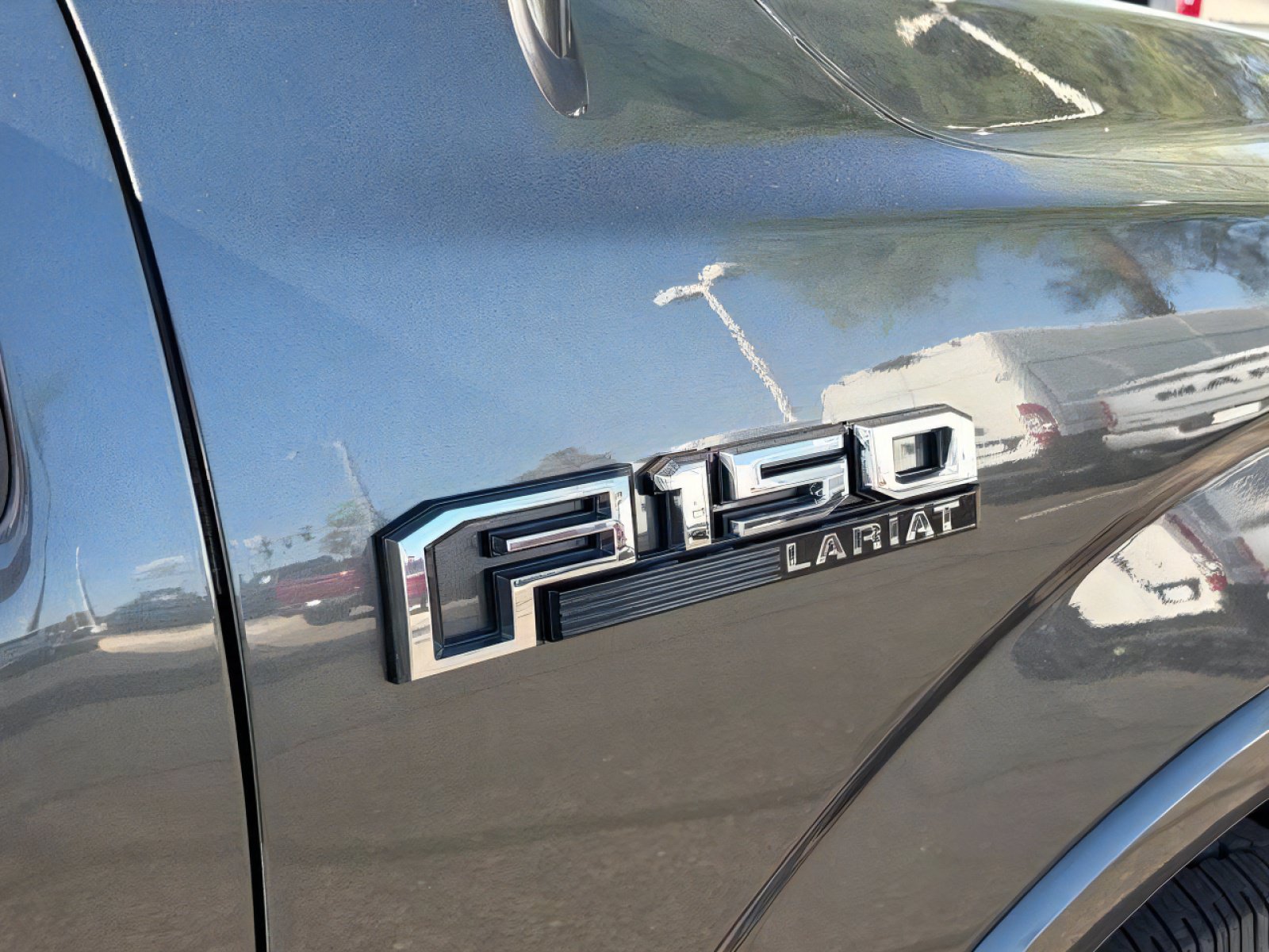 Used 2020 Ford F150 Lariat AWD/4WD image 10