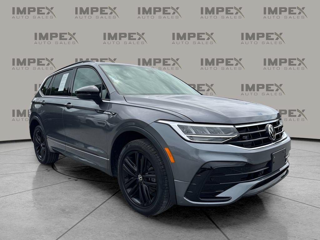 Used 2022 Volkswagen Tiguan SE R-Line AWD/4WD image 7