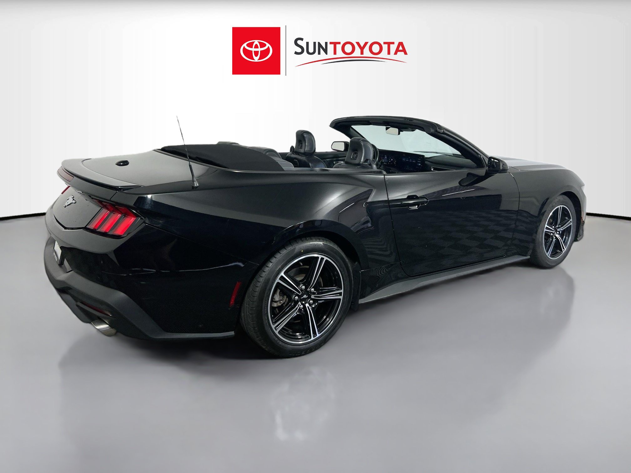 Used 2024 Ford Mustang Premium RWD image 38