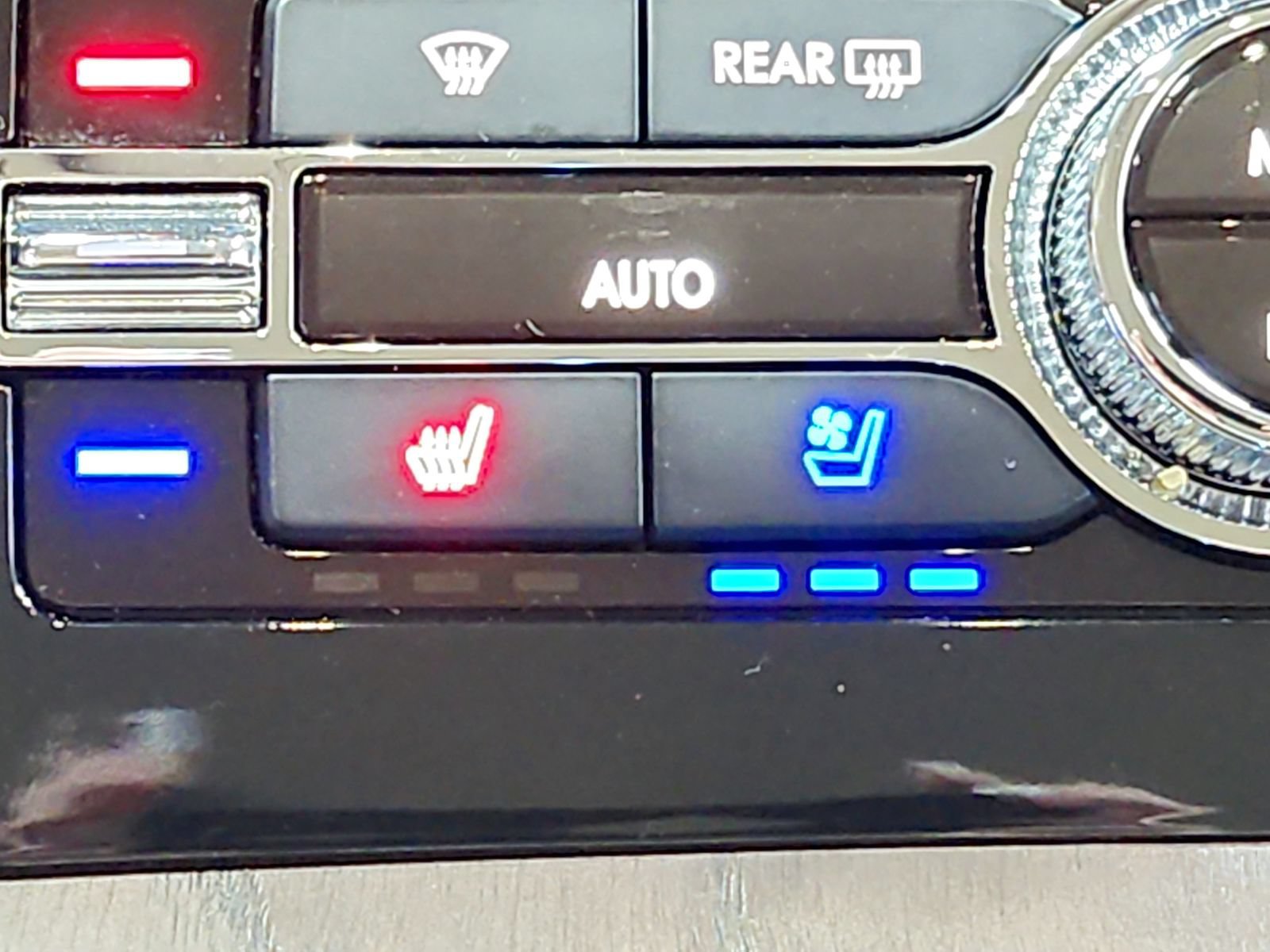 Used 2023 Lincoln Navigator L Reserve AWD/4WD image 37