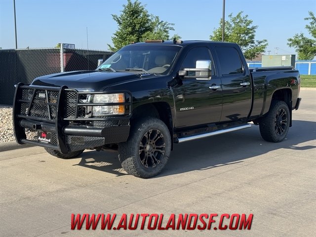 Used 2011 Chevrolet Silverado 2500 LTZ w/ LTZ Plus Package AWD/4WD image 1