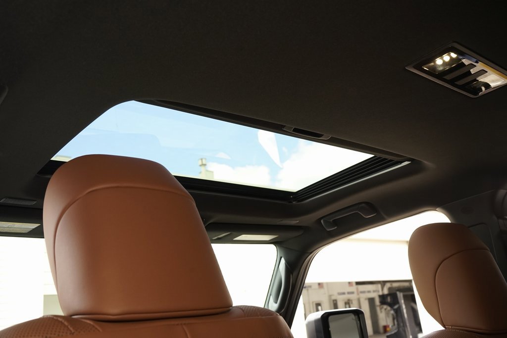 Used 2025 Lexus GX 550 image 18