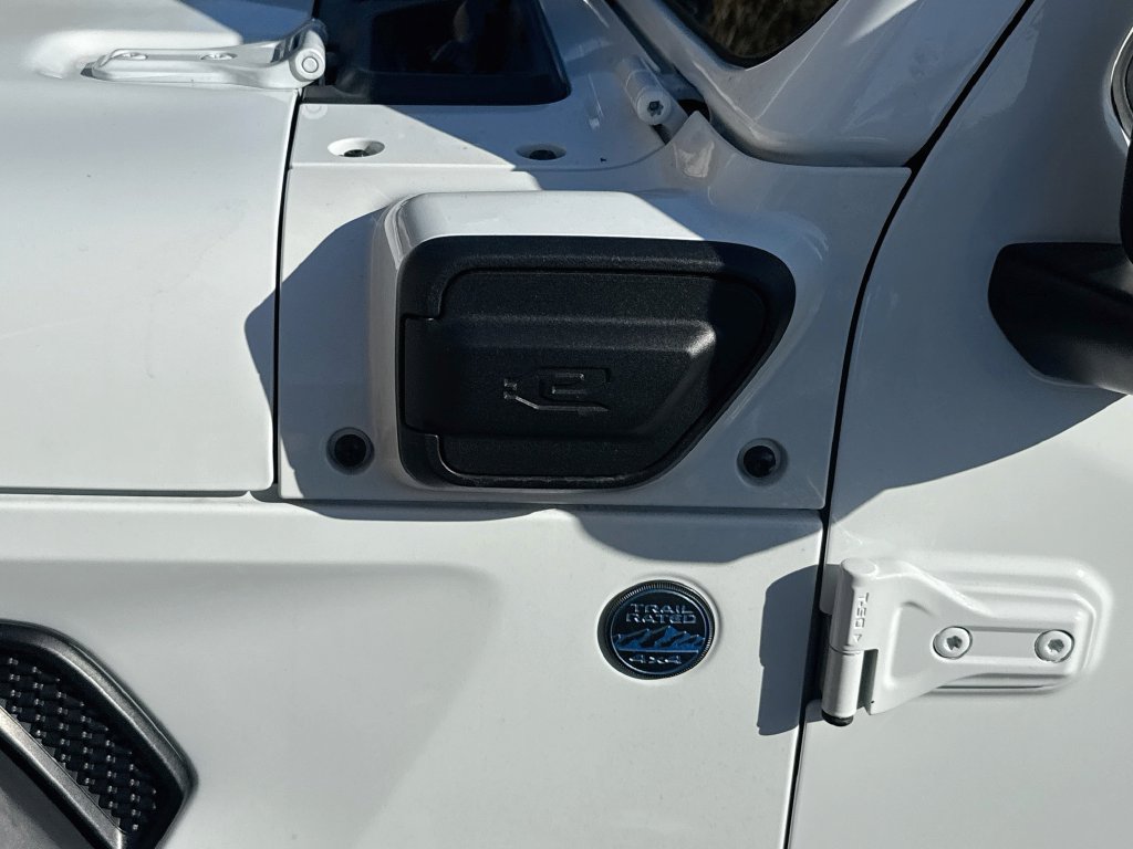 Used 2024 Jeep Wrangler Unlimited AWD/4WD image 8