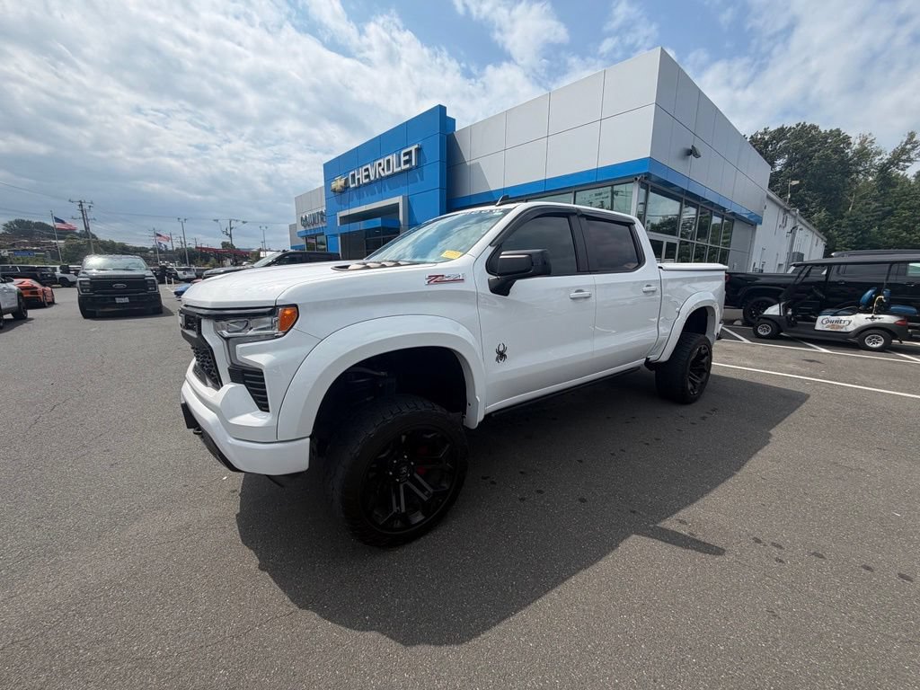 Used 2023 Chevrolet Silverado 1500 RST AWD/4WD image 3