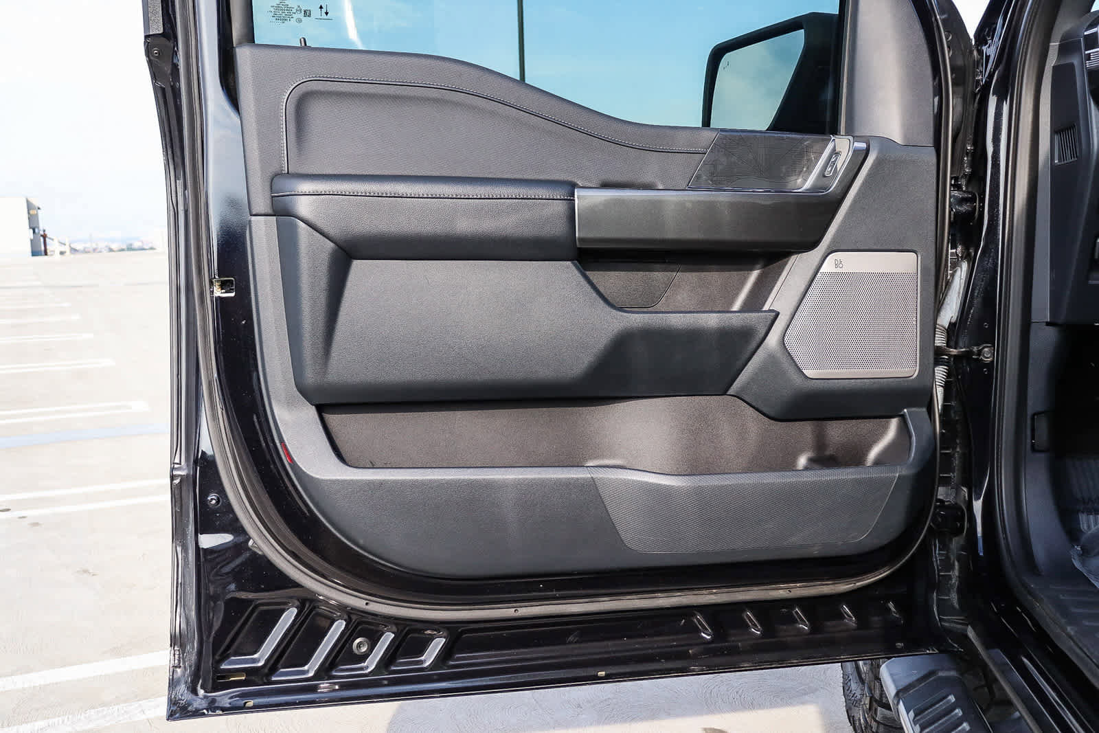 Used 2022 Ford F150 XLT w/ Equipment Group 302A High image 30