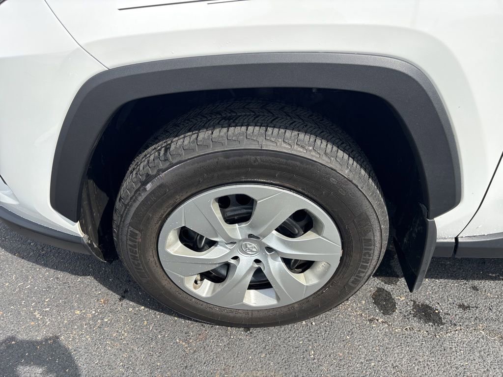 Used 2019 Toyota RAV4 LE w/ All Weather Liner Package AWD/4WD image 7