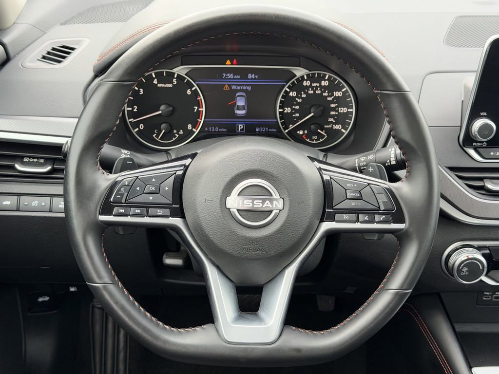 Used 2025 Nissan Altima 2.5 SR FWD image 15