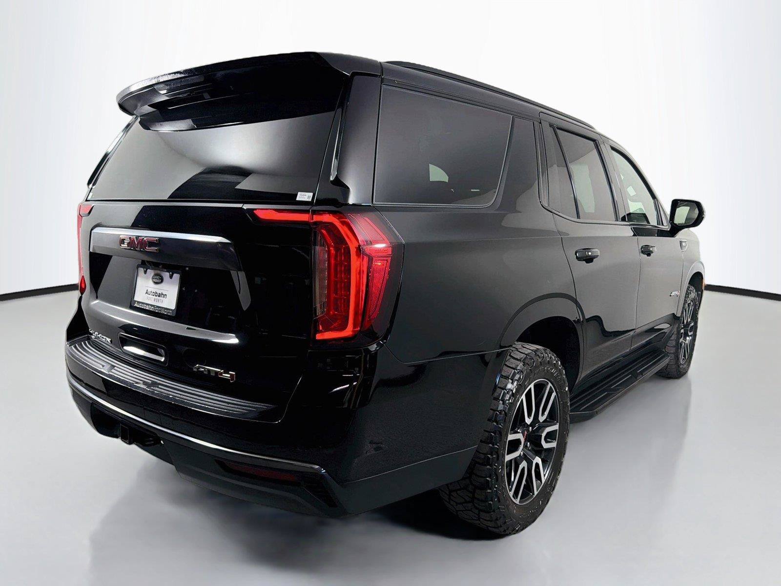Used 2021 GMC Yukon AT4 AWD/4WD image 5