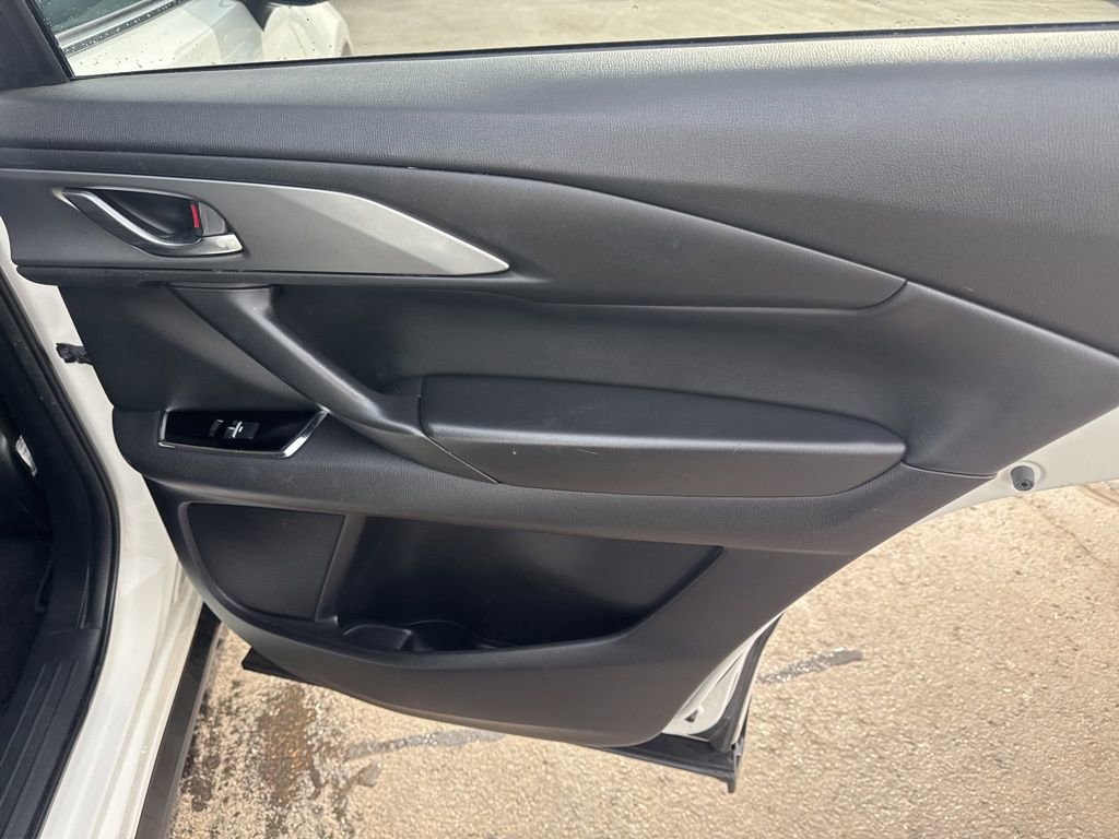 Used 2019 MAZDA CX-9 Touring image 33