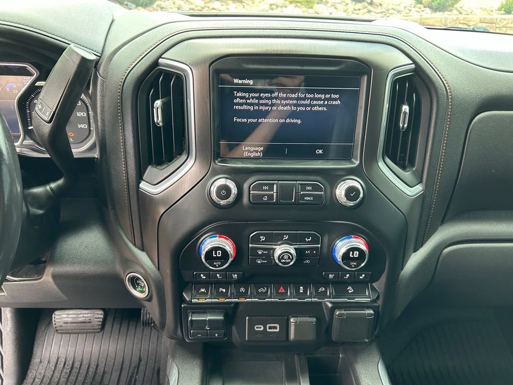 Used 2021 GMC Sierra 1500 AT4 w/ Technology Package AWD/4WD image 21