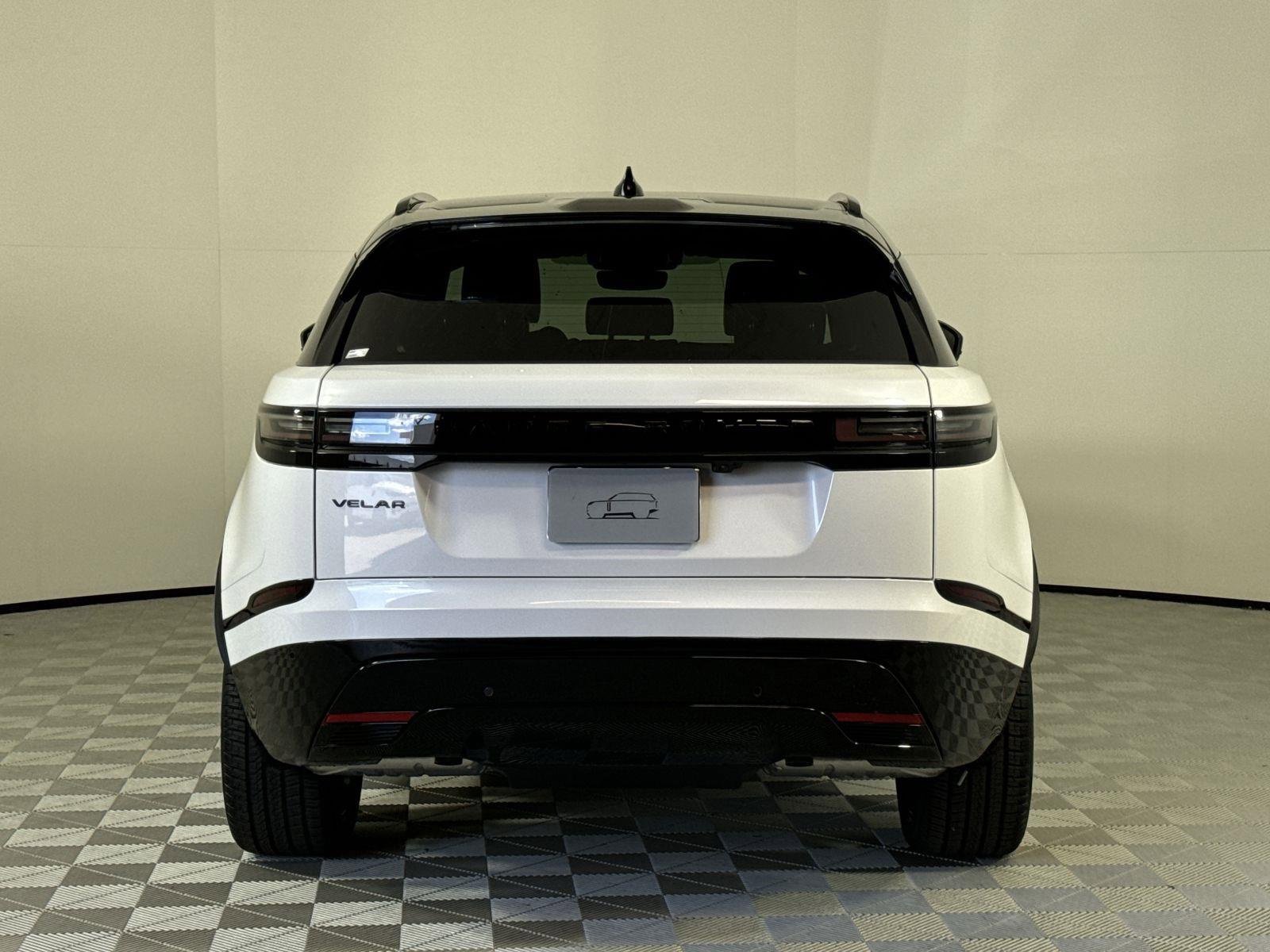 Certified 2025 Land Rover Range Rover Velar Dynamic HSE image 4
