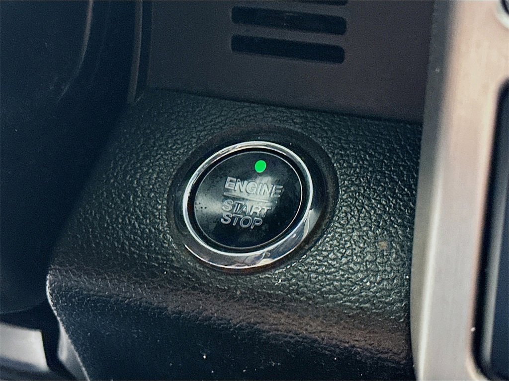 Used 2019 Ford F250 Platinum w/ FX4 Off-Road Package image 27