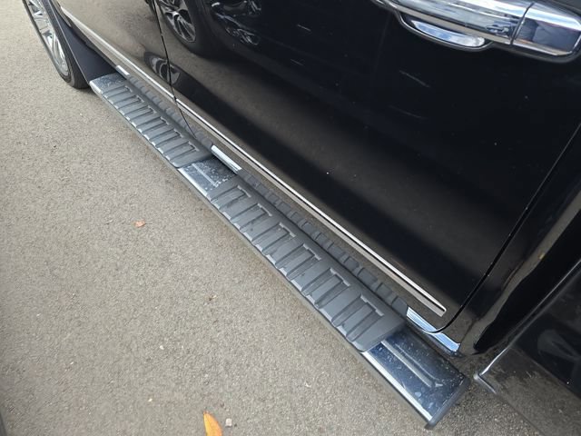 Used 2017 GMC Sierra 1500 SLT image 13