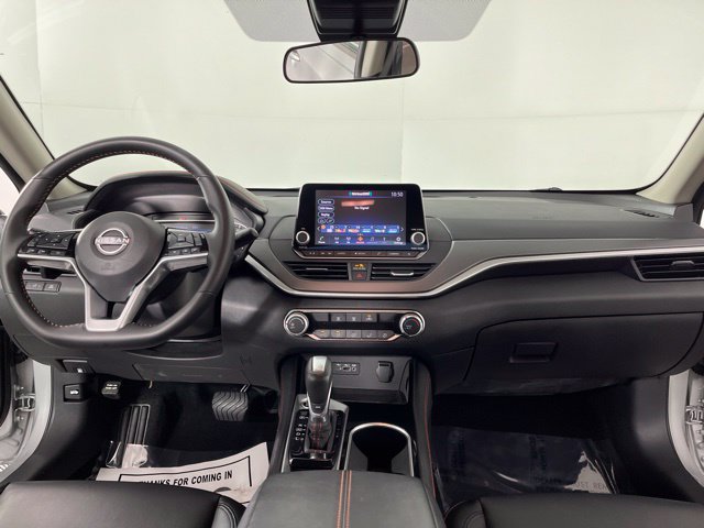 Used 2025 Nissan Altima 2.5 SR FWD image 39