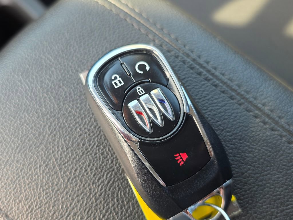 Used 2025 Buick Encore GX Preferred AWD/4WD image 30