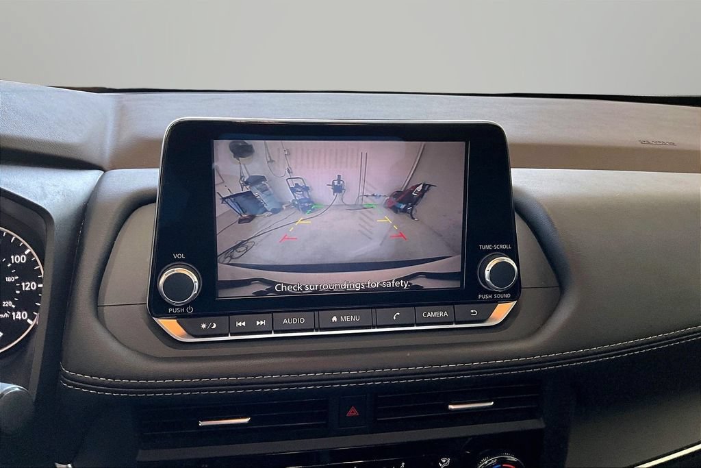 Used 2023 Nissan Rogue S FWD image 14