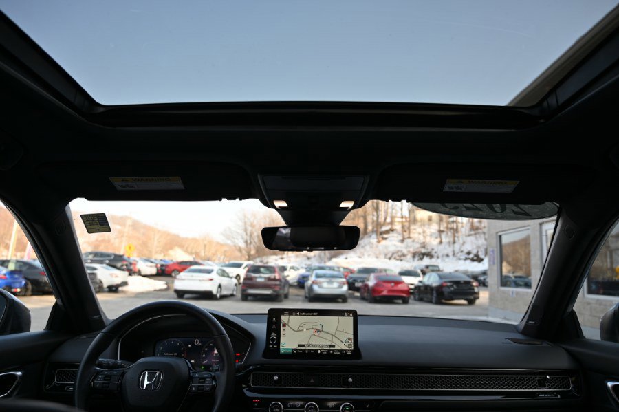 Used 2023 Honda Civic Sport Touring image 3