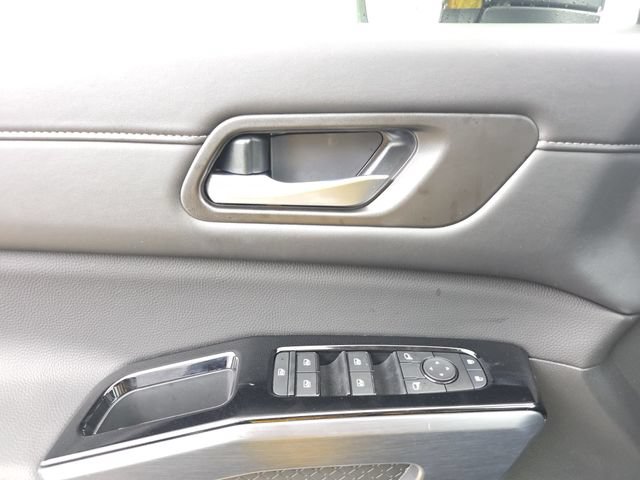 New 2026 Nissan Pathfinder SL FWD image 32