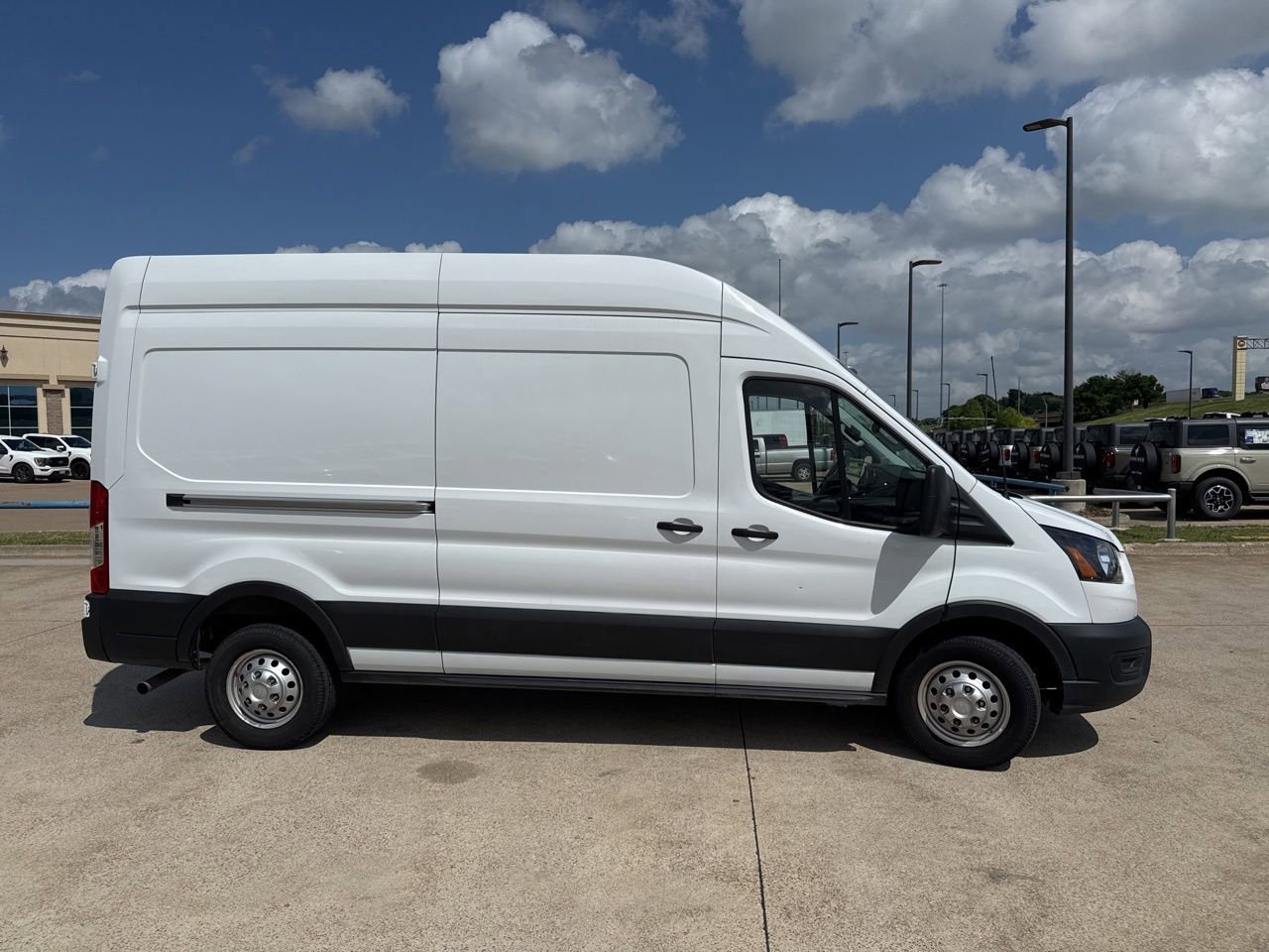 Used 2023 Ford Transit 250 148 High Roof AWD image 14