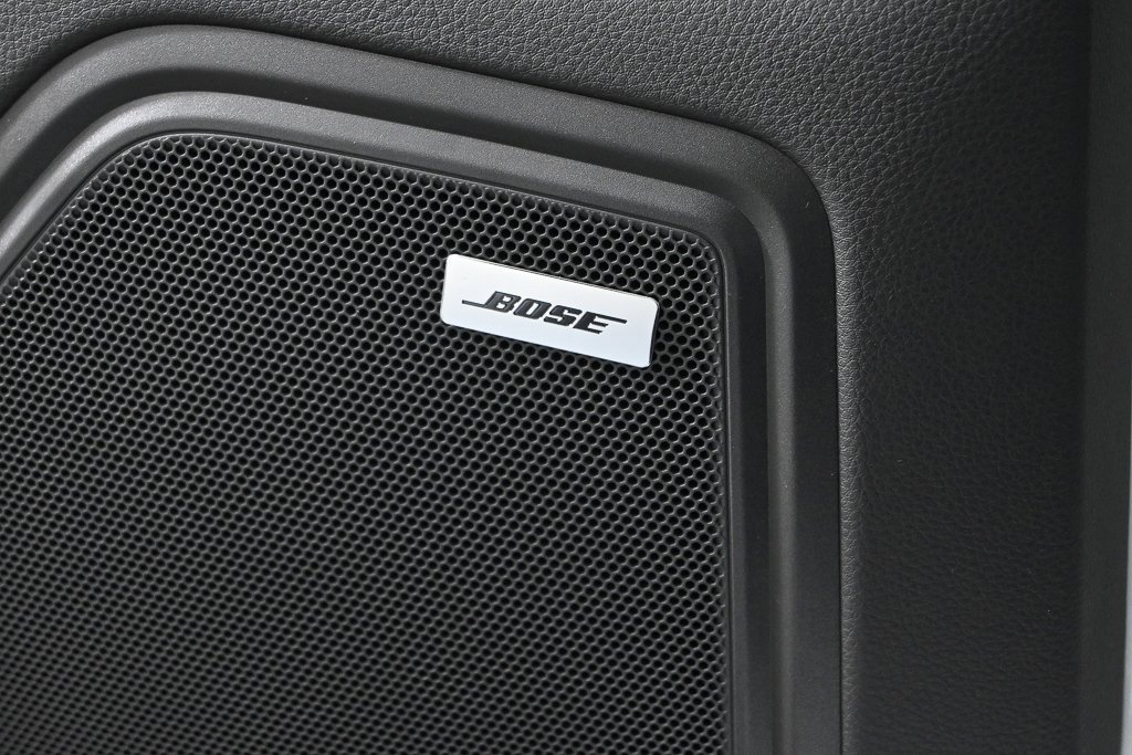 New 2026 Porsche Macan image 7